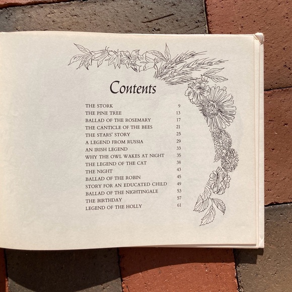 A Wreath of Christmas Legends Holiday Book Illustrated Snowflake Bethlehem - Picture 2 of 13